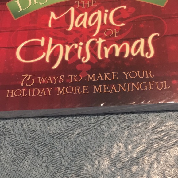 Discovering The Magic of Christmas Book NEW Heather Holm Making the best Holiday - Picture 5 of 5